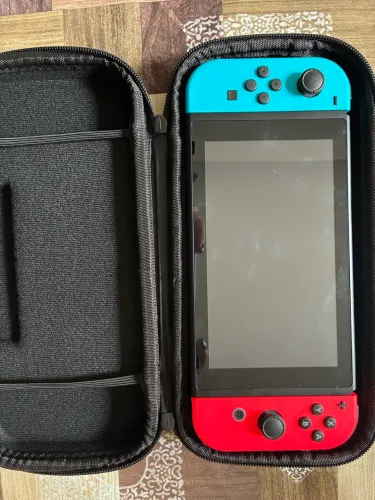 Vendo Console Nintendo Switch e mais 10 jogos