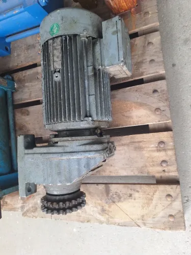 MOTOREDUTOR SEW 7,5 CV - EQUIPAMENTO ROBUSTO
