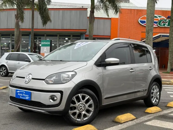 Volkswagen Up! Cross I Motion 1.0 T.flex 12V 5P 2017