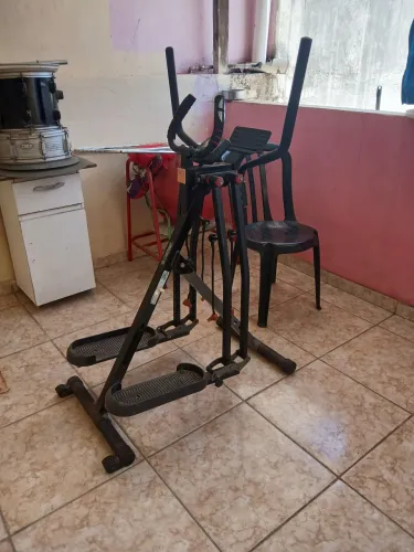 Simulador de elíptico Marca Genis