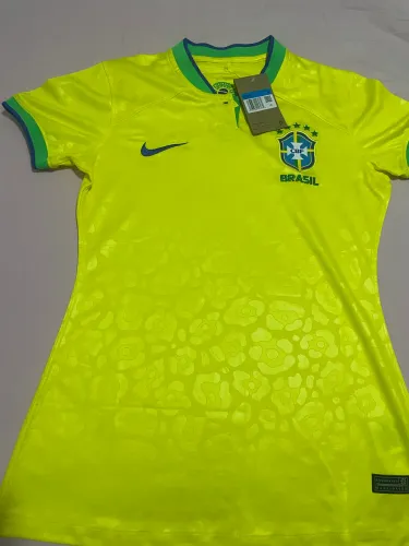 Camiseta Brasil feminina baby look tamanho M