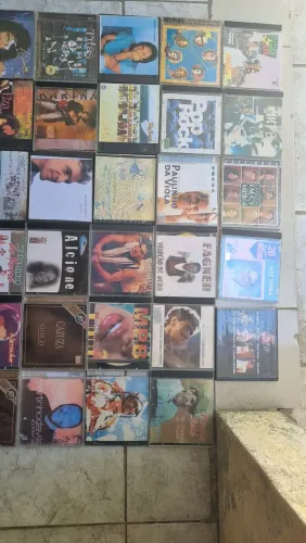 VENDO 59 CDS DIVERSOS CANTORES