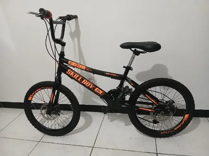 Bicicleta Colli Aro 20 com Freio a Disco e Marchas - Excelente Estado