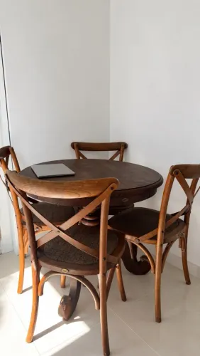 CONJUNTO DE MESA REDONDA + 4 CADEIRAS | ARTEFAMA MÓVEIS