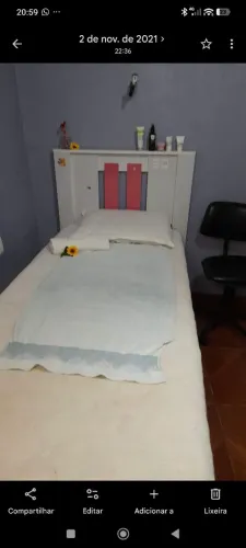 CAMA COM CAMA AUXILIAR EM BAIXO COM RODINHA 