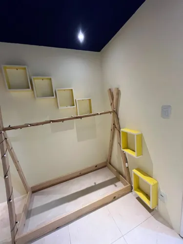 Cama infantil montessoriana