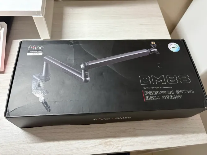 Suporte Microfone - FIFINE BM88 (Cor branca)