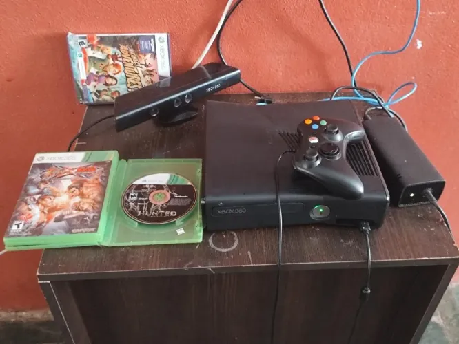 XBOX 360 BLOQUEADO COM 3 JOGOS