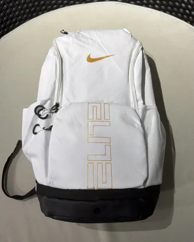 Mochila Nike elite versity