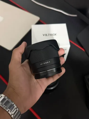 LENTE VILTROX 9MM (NOVA NUNCA USEI)