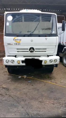 MERCEDES BENZ 6X4 TRAÇADO BASCULANTE ANO 2011