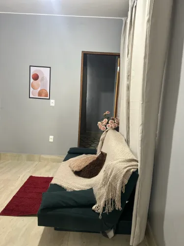 Sofá cama dos sonhos lindo.
