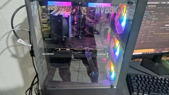 PC GAMER i5 12400f rx 7600