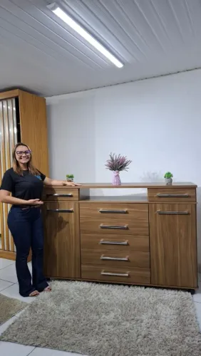 Cômoda grande bem completa a pronta entrega