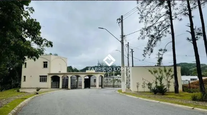Lindo Terreno à venda, 646 m² - Condomínio Residencial Águas do Paraíba - Guararema/SP