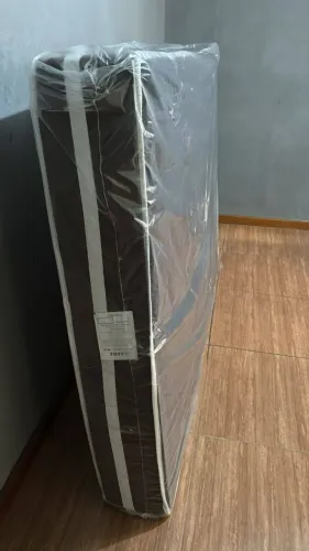 COLCHÃO MOLAS E ESPUMA D28 COM 22CM DE ALTURA SUPER CONFORTÁVEL EM PROMOÇÃO