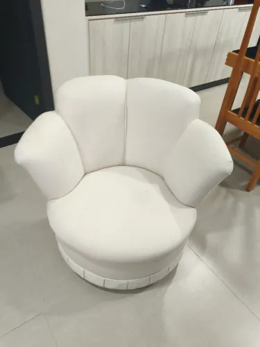 Poltrona estilo contemporâneo ( Giratória )