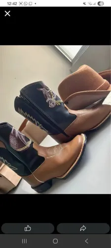 bota e chapéu