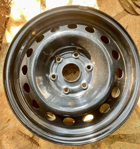 Roda de ferro - 6 furos - Aro 17