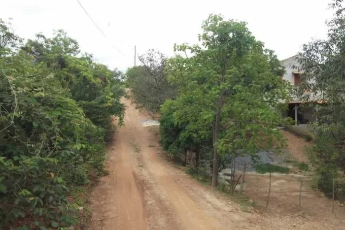Fazendinhas de 20.000m² as margens do Rio Paraúna /Serra do Cipó (Temos varias opções).