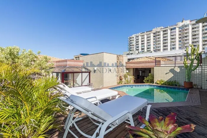 Jardim Oceânico | Cobertura 4 quartos, sendo 4 suites