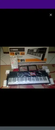 Vendo ou troco Torrando está novo PSR F51  