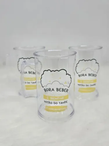 Caneca personalizada de acrílico