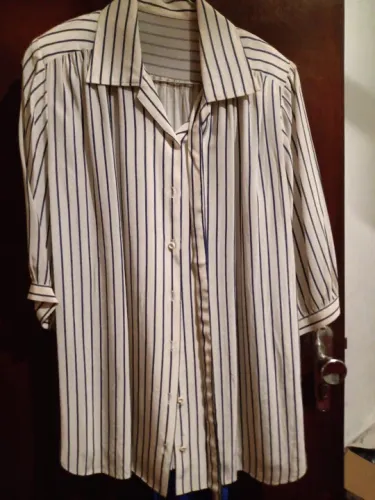 Camisa listrada moda evangélica tamanho M