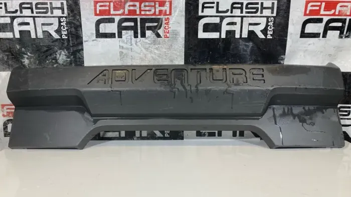 Moldura tampa traseira Strada adventure 2014 / 2020
