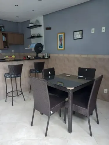 Mesa com 4 lugares
