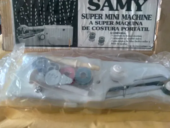 Máquina de costura portátil SAMY