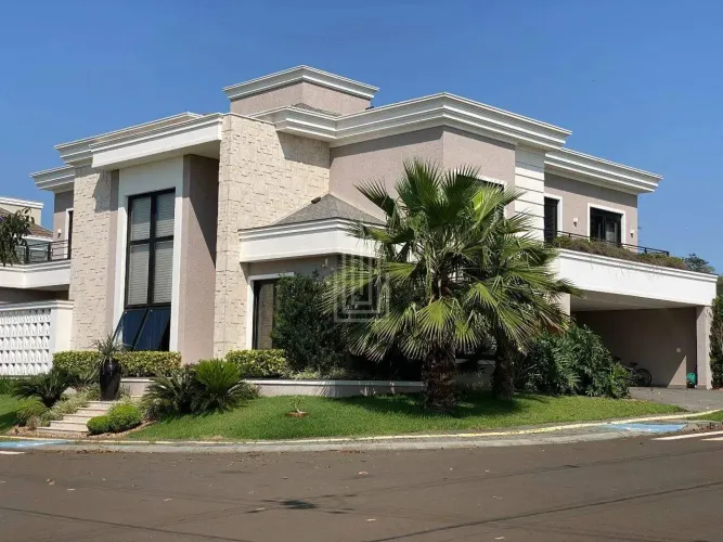Casa à venda no Condomínio Águas Claras em Foz do Iguaçu.
