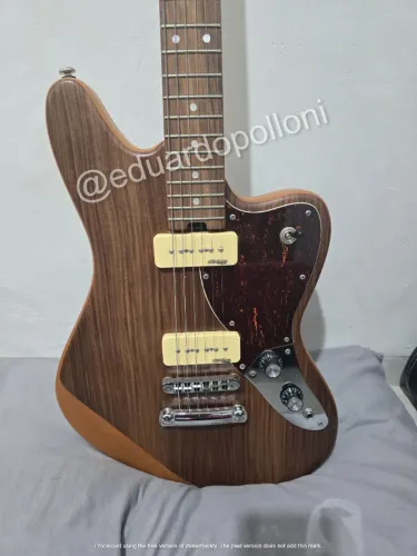 Guitarra Giannini Gemini Masterwood (Estilo Fender Jazzmaster)