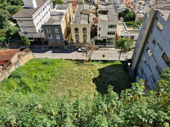 Lote para a venda no Bairro São Lucas com 720m2 de área total.