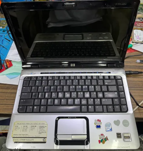 Notebook HP Pavilion dv2000 liga mas não da video tela ok carcaça ok 