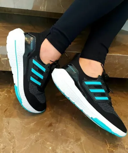 Tênis Adidas Ultraboost