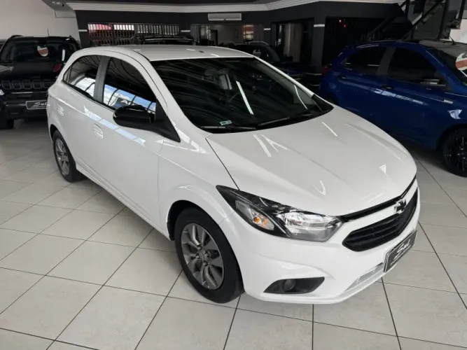 Chevrolet Onix JOY HATCH 1.0 8V FLEX MEC. 4P 2021