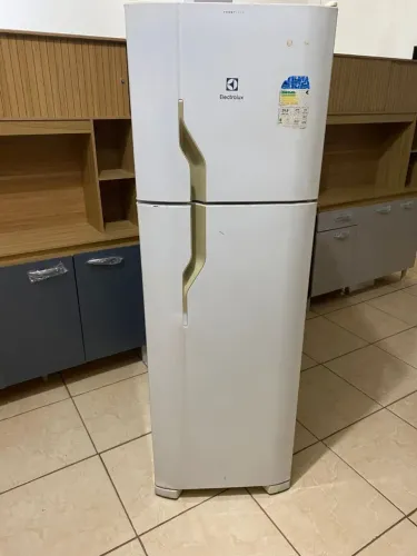 Geladeira Frost Free barato dou garantia só hoje entrego