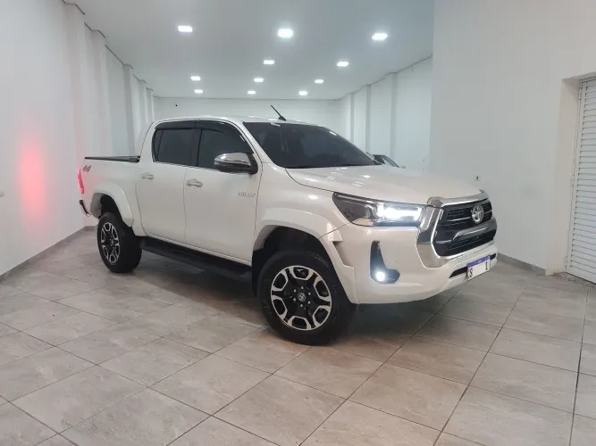 Toyota Hilux CD SRX Plus 24/24 20.000Km 4X4 2.8 TDI Die. Aut. 