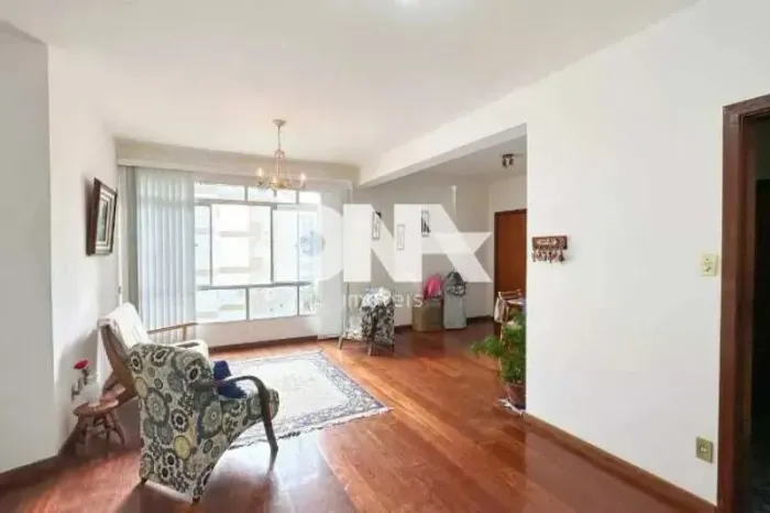 Apartamento - / Residencial / Copacabana
