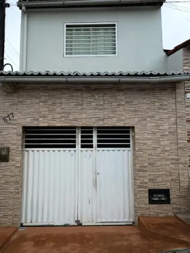 Casa nas Quintas  quatro quartos