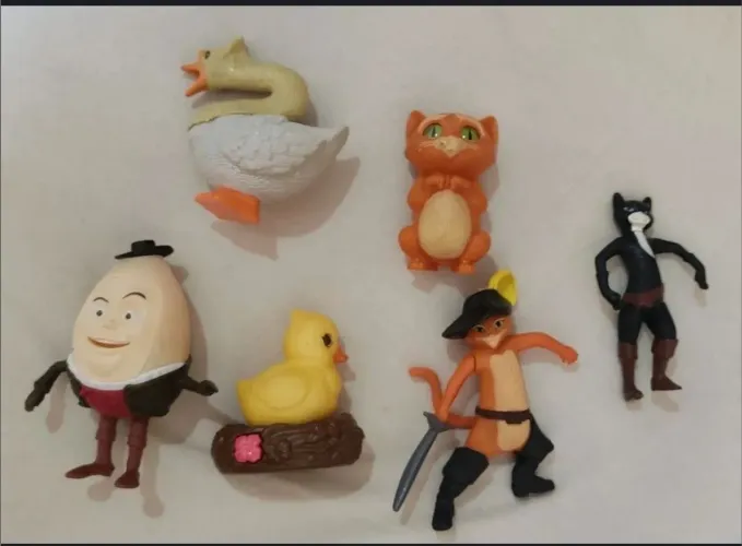 Coleção gato de botas McDonald's 2011