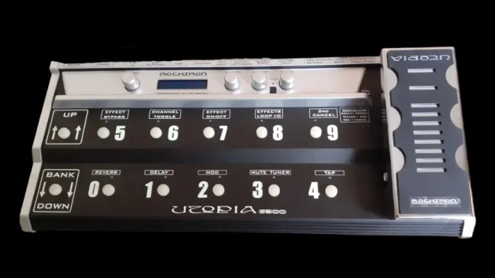 Pedaleira Rocktron Utopia G300 multi effects Guitar.