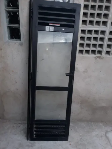 Porta de Alumínio com Vidro e Veneziana - 1,96m x 0,62m - Nova, com Fechadura!