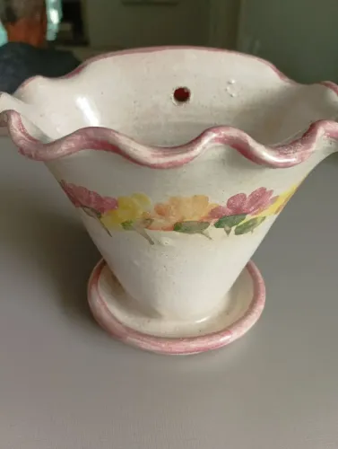Vaso de cerâmica pintado