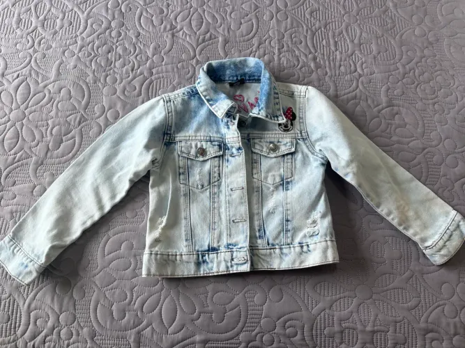 Vendo Jaqueta Jeans Disney Menina Pouquíssimo Usada