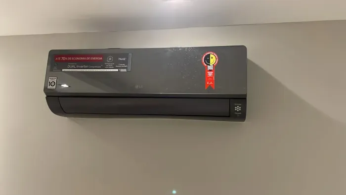 AR CONDICIONADO LG 12000BTUS