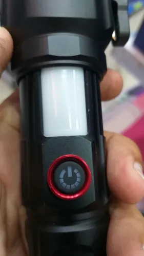 Lanterna Tática LED Multifuncional