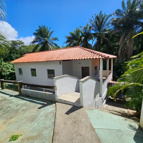 Casa ampla 3/4 Local paradisíaco.