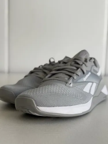 Tênis Reebok Masculino Nano X4  10.5 USA/ 42.5 BRA IMPORTADO ORIGINAL- Cinza - Novo